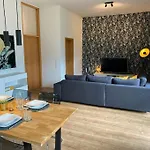 Gro-ferienhaus *